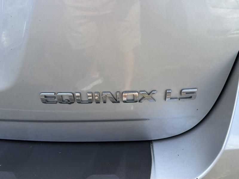 Chevrolet Equinox LS FWD 2010