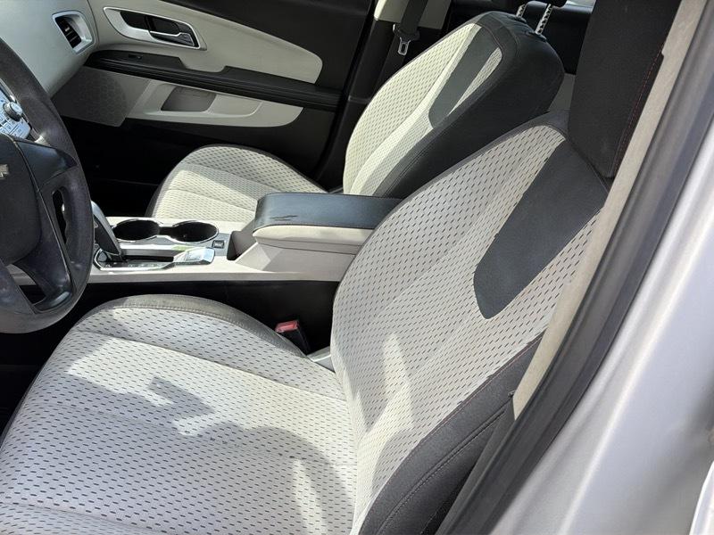 Chevrolet Equinox LS FWD 2010