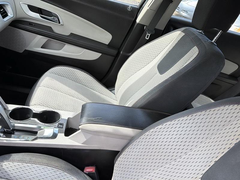 Chevrolet Equinox LS FWD 2010