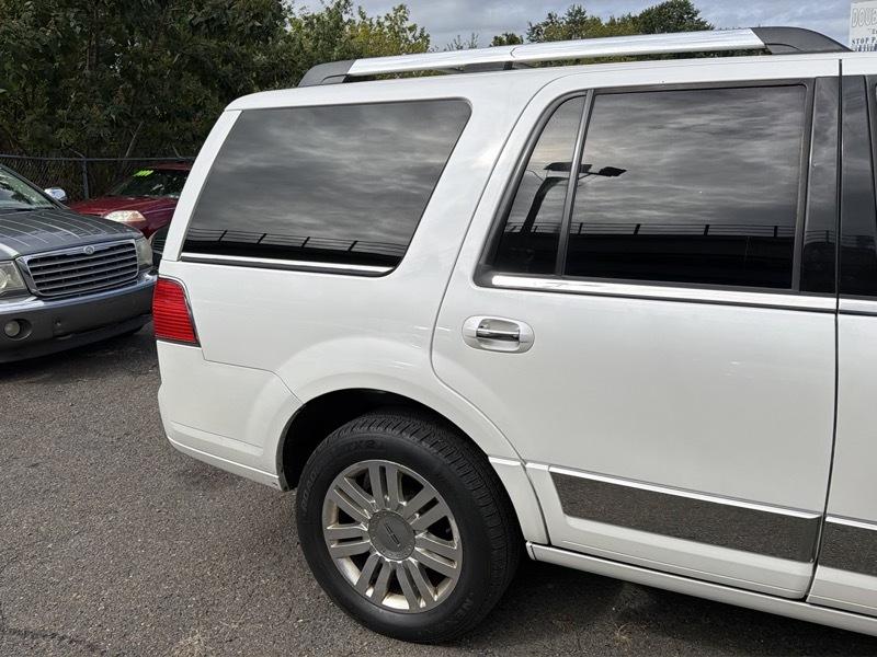 Lincoln Navigator 4WD 2013