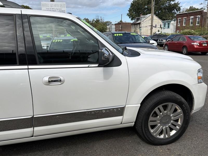 Lincoln Navigator 4WD 2013