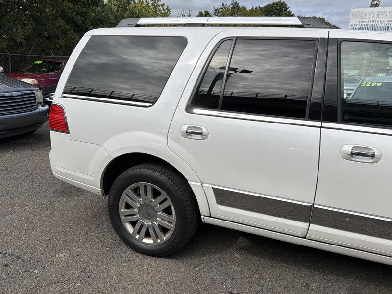 Lincoln Navigator 4WD 2013