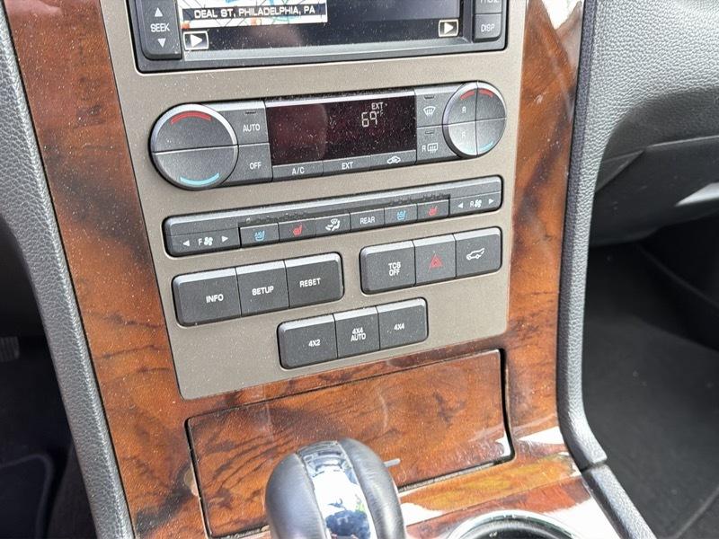 Lincoln Navigator 4WD 2013
