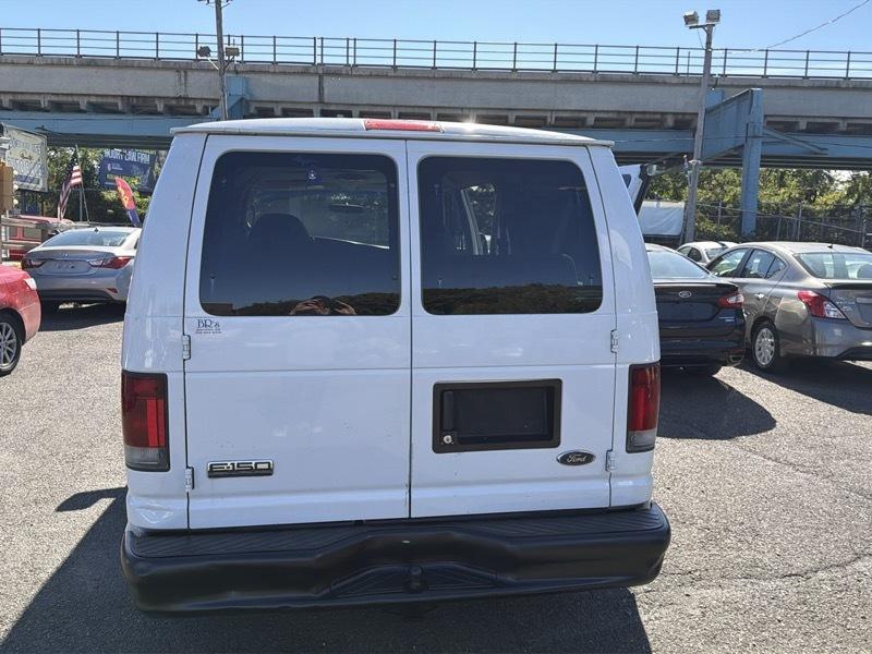 Ford Econoline E-150 Chateau 2007