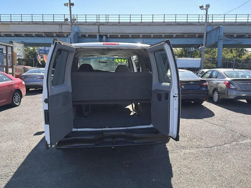 Ford Econoline E-150 Chateau 2007