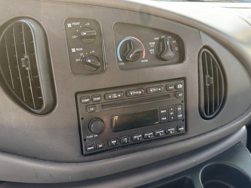 Ford Econoline E-150 Chateau 2007