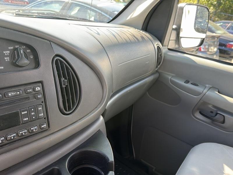 Ford Econoline E-150 Chateau 2007
