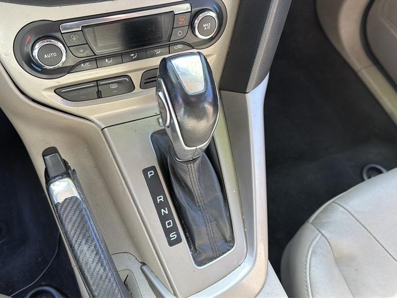 Ford Focus SEL 2012