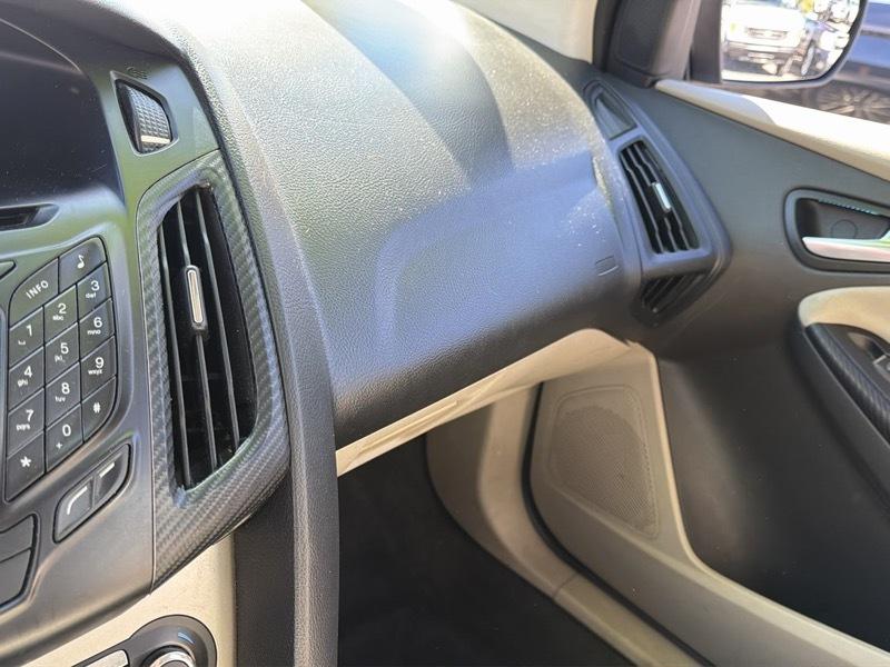 Ford Focus SEL 2012