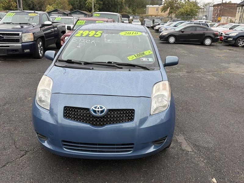 Toyota Yaris Liftback 3-Door MT 2010