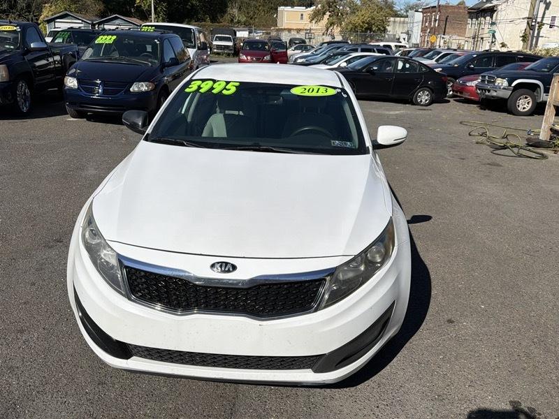 Kia Optima LX MT 2013