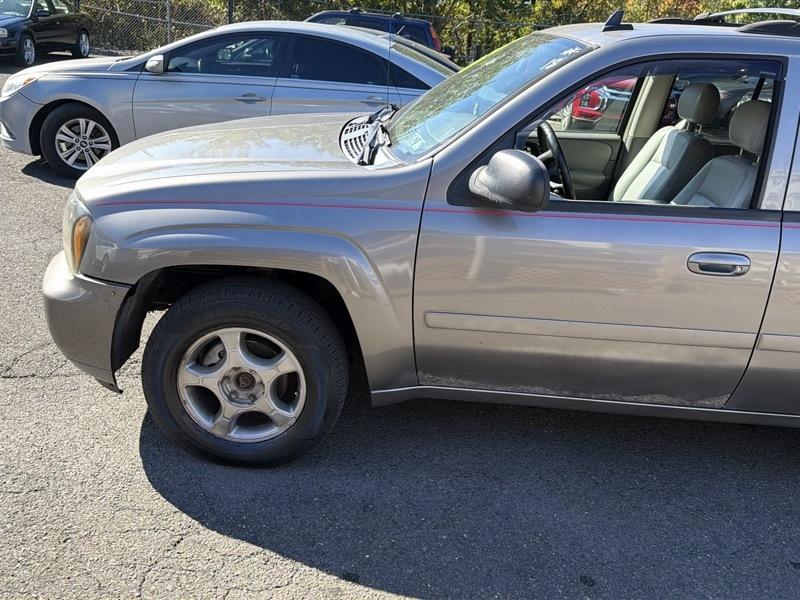 Chevrolet TrailBlazer LS 4WD 2006