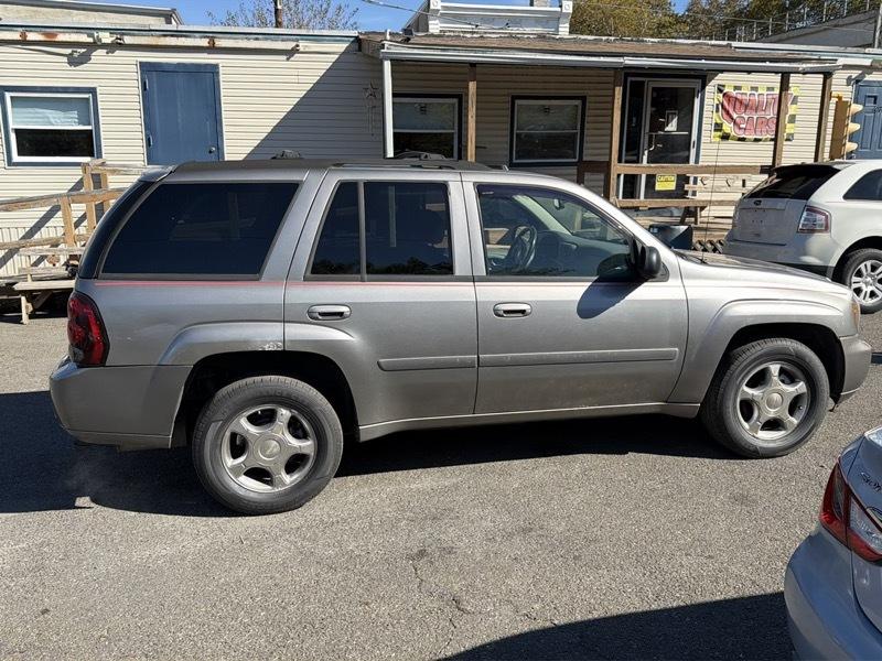 Chevrolet TrailBlazer LS 4WD 2006
