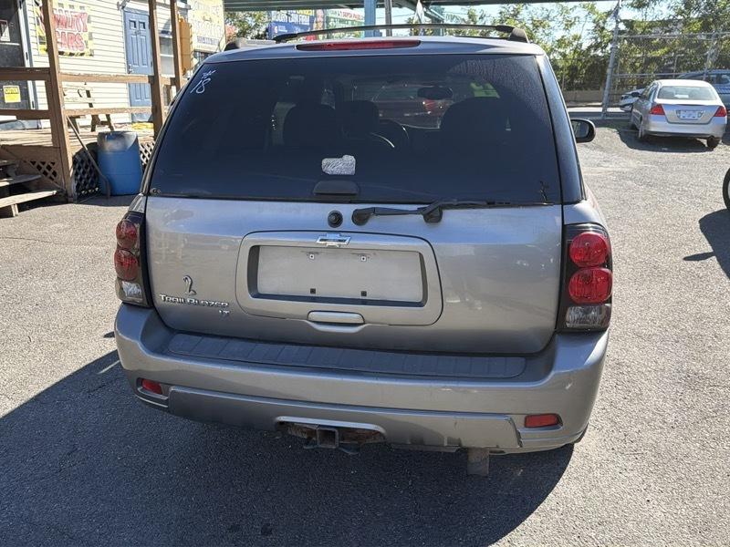 Chevrolet TrailBlazer LS 4WD 2006