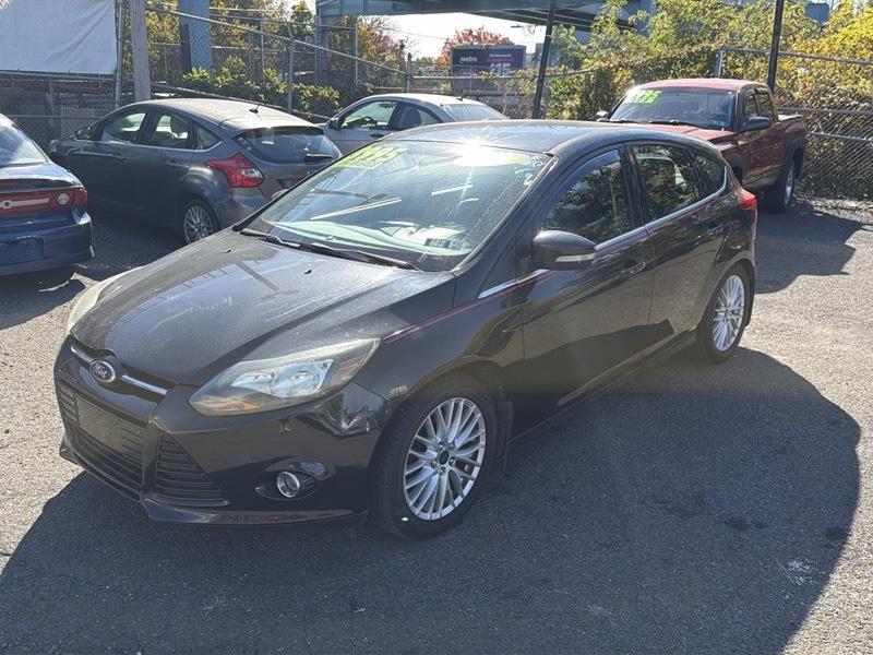 Ford Focus Titanium Hatch 2014