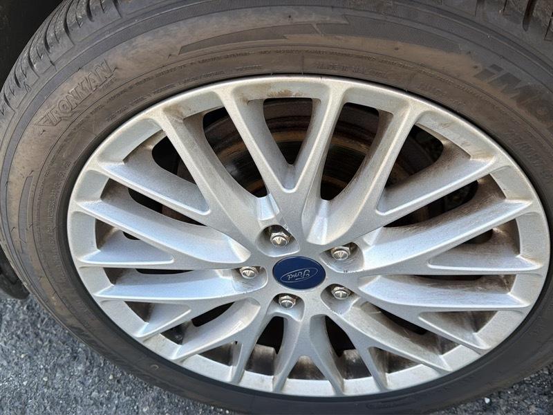 Ford Focus Titanium Hatch 2014