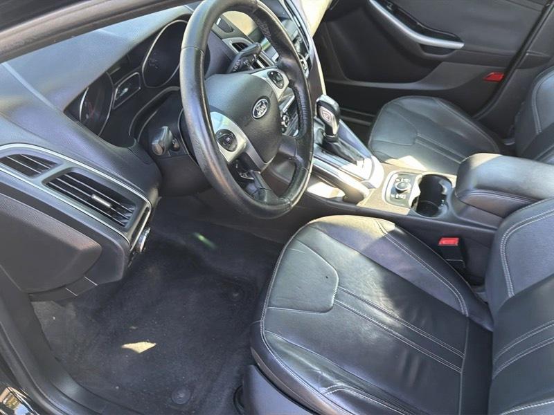 Ford Focus Titanium Hatch 2014