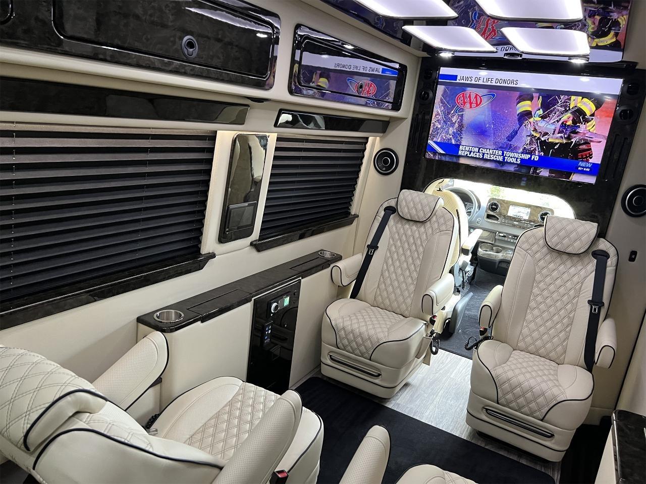 Mercedes-Benz Sprinter  2023