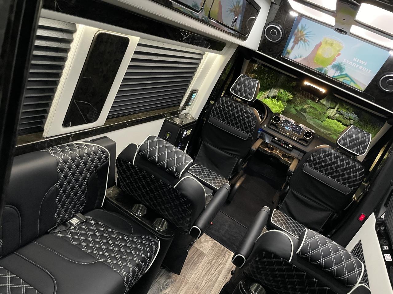 Mercedes-Benz Sprinter  2025