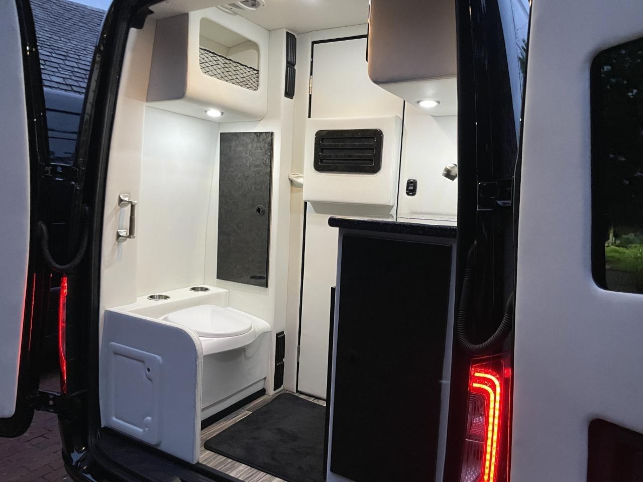 Mercedes-Benz Sprinter  2025