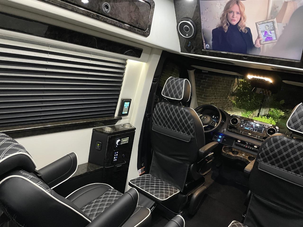 Mercedes-Benz Sprinter  2025