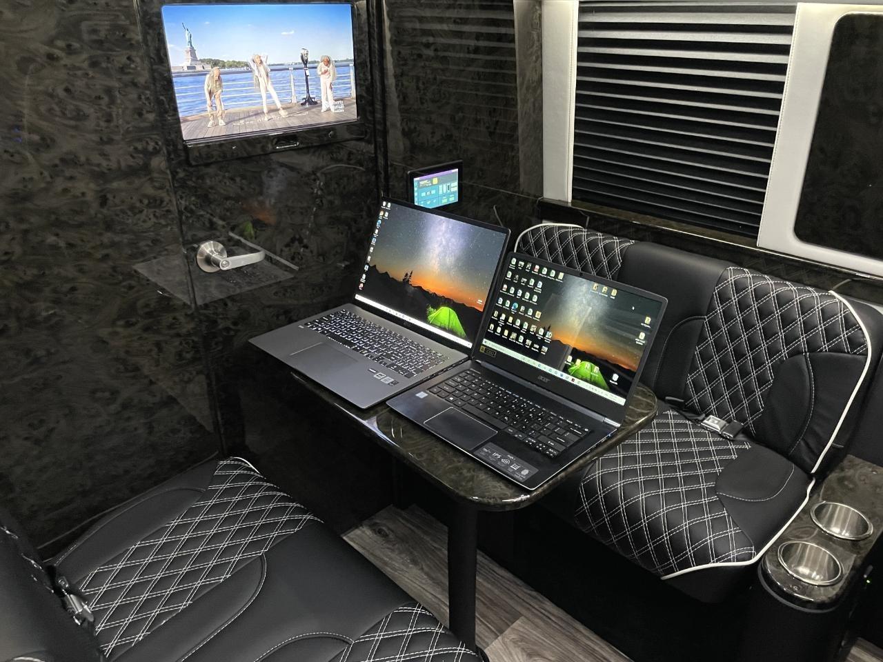 Mercedes-Benz Sprinter  2025