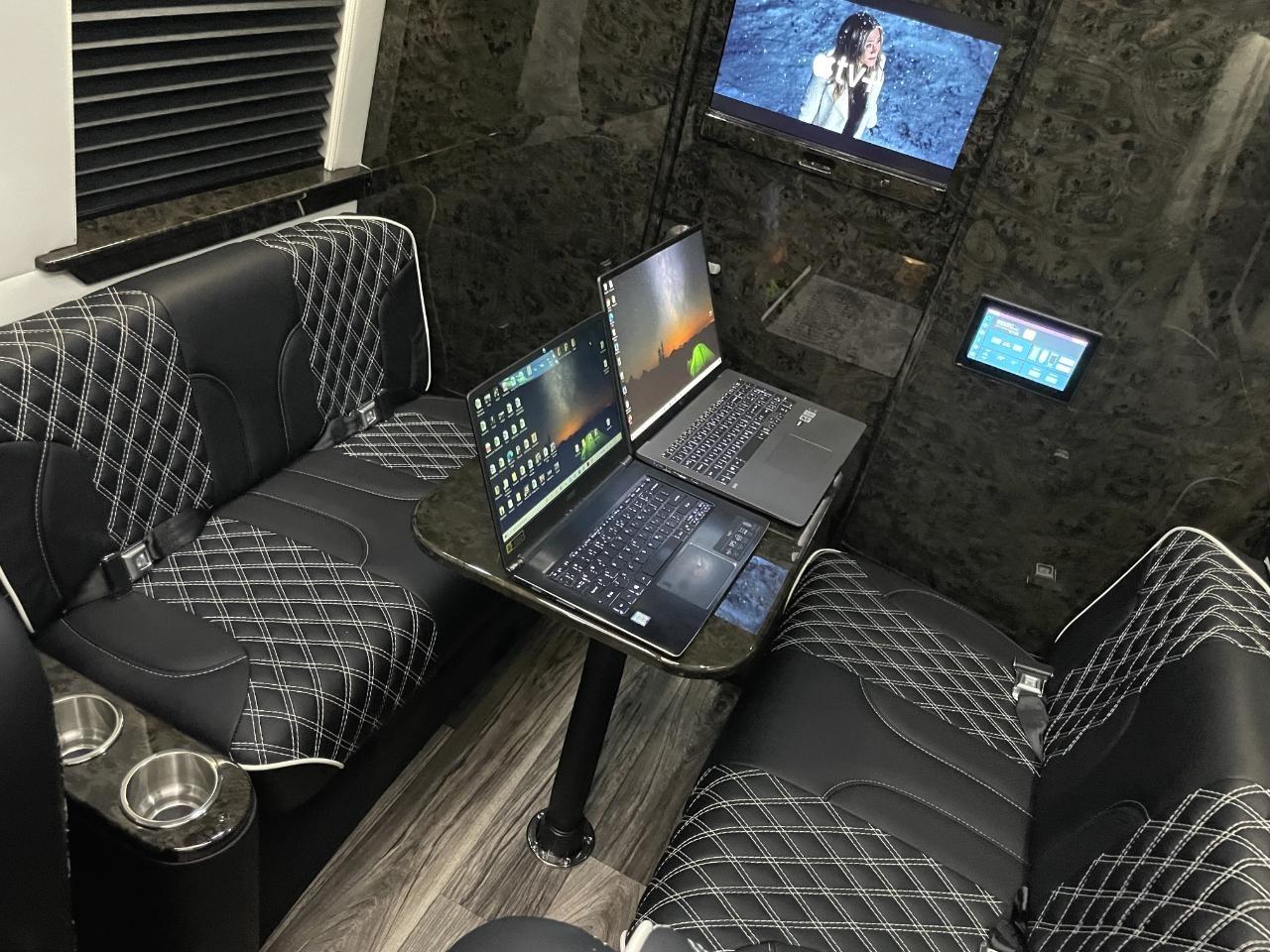 Mercedes-Benz Sprinter  2025
