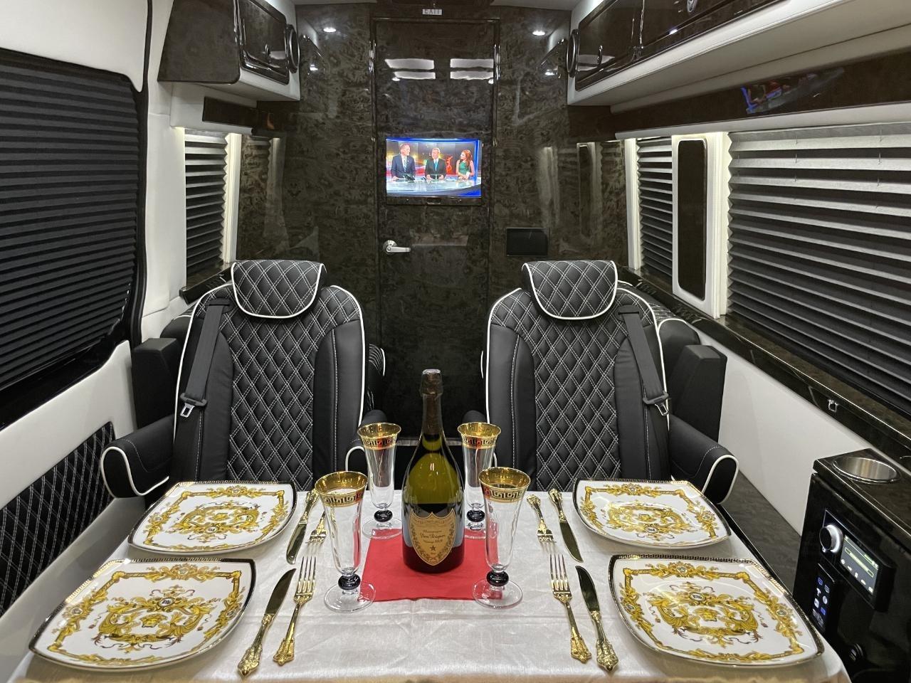Mercedes-Benz Sprinter  2025