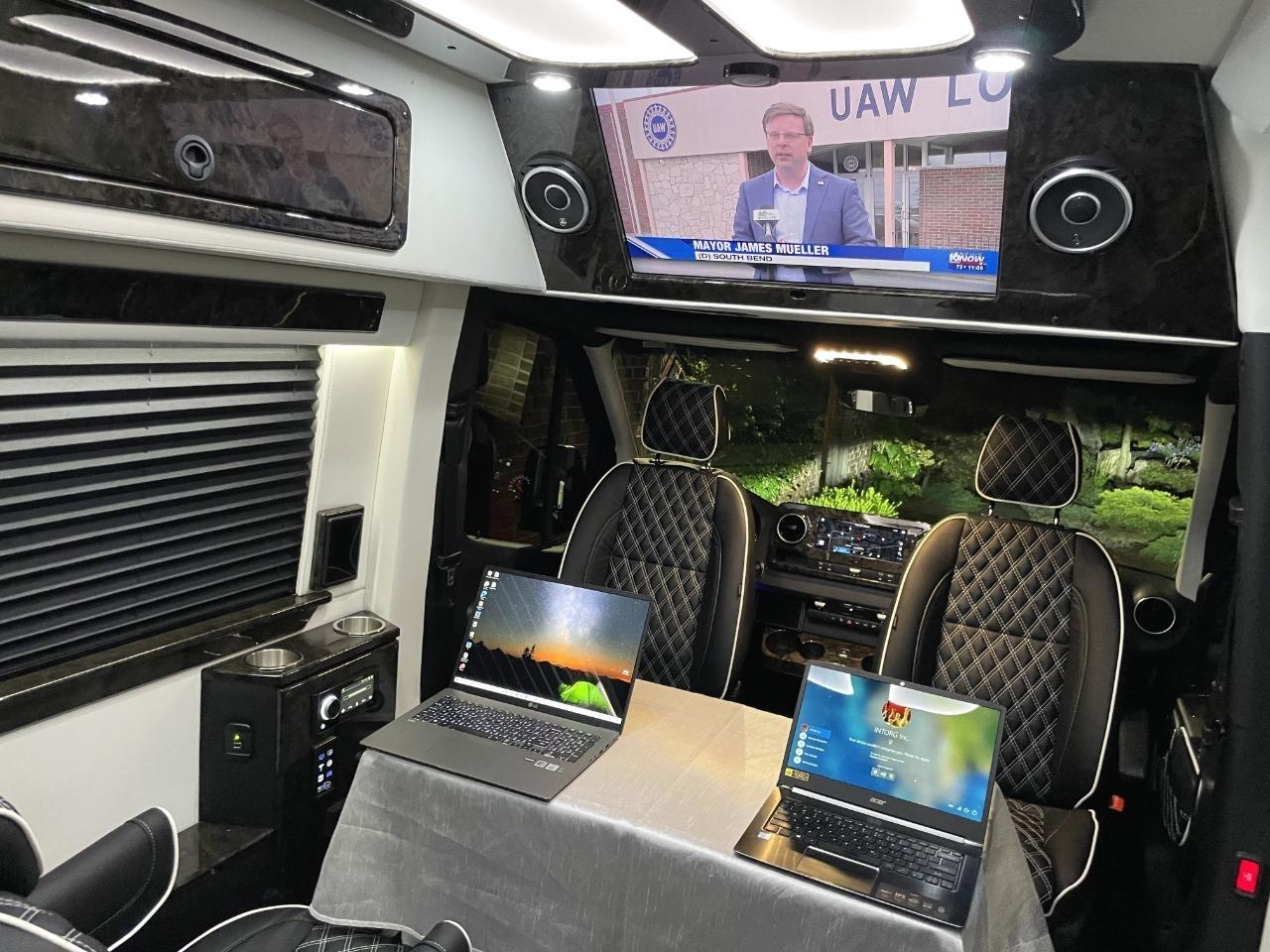 Mercedes-Benz Sprinter  2025