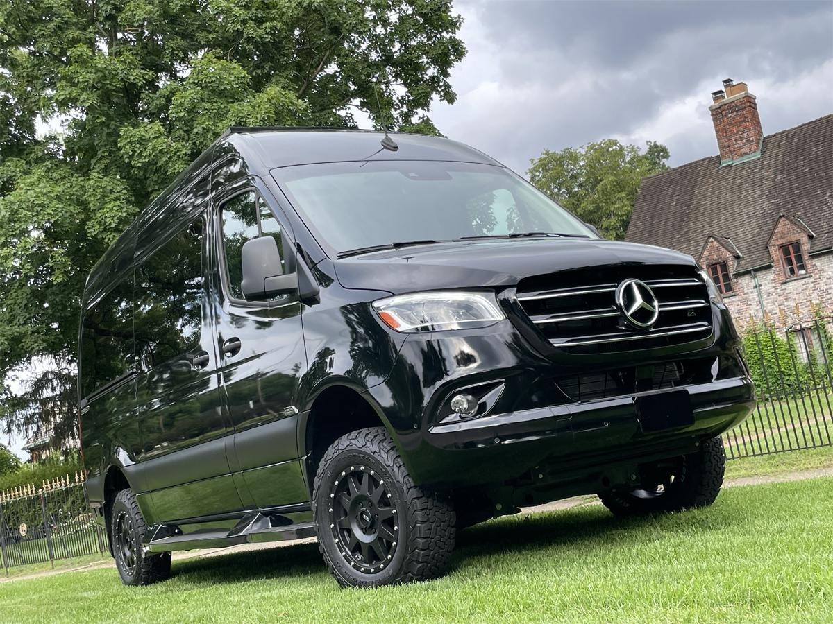 Mercedes-Benz Sprinter  2025