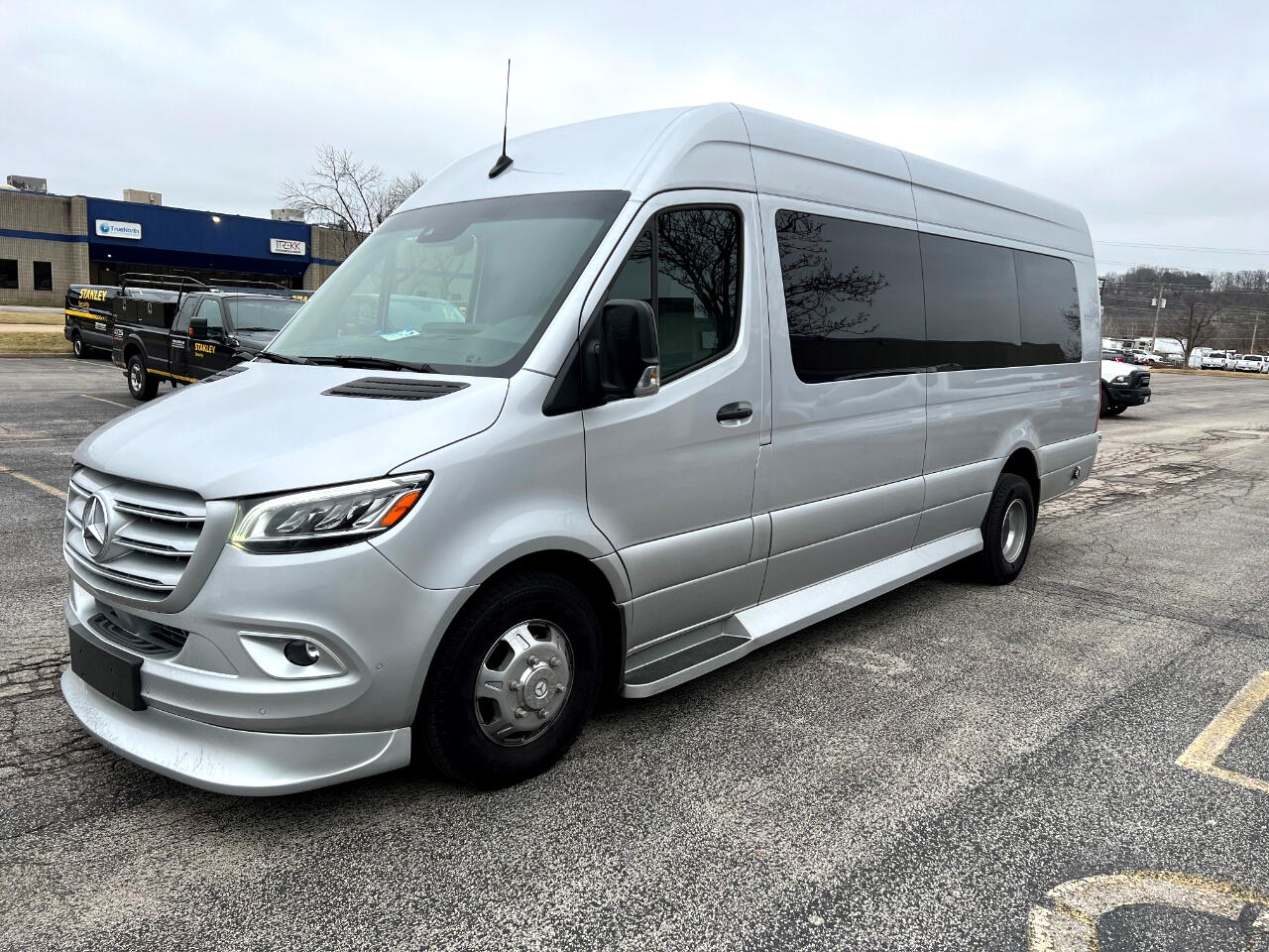 New and Quality Preowned Luxury Mercedes Benz, Sprinter Vans in Elkhart IN, Midwest Automotive Designs Dealer