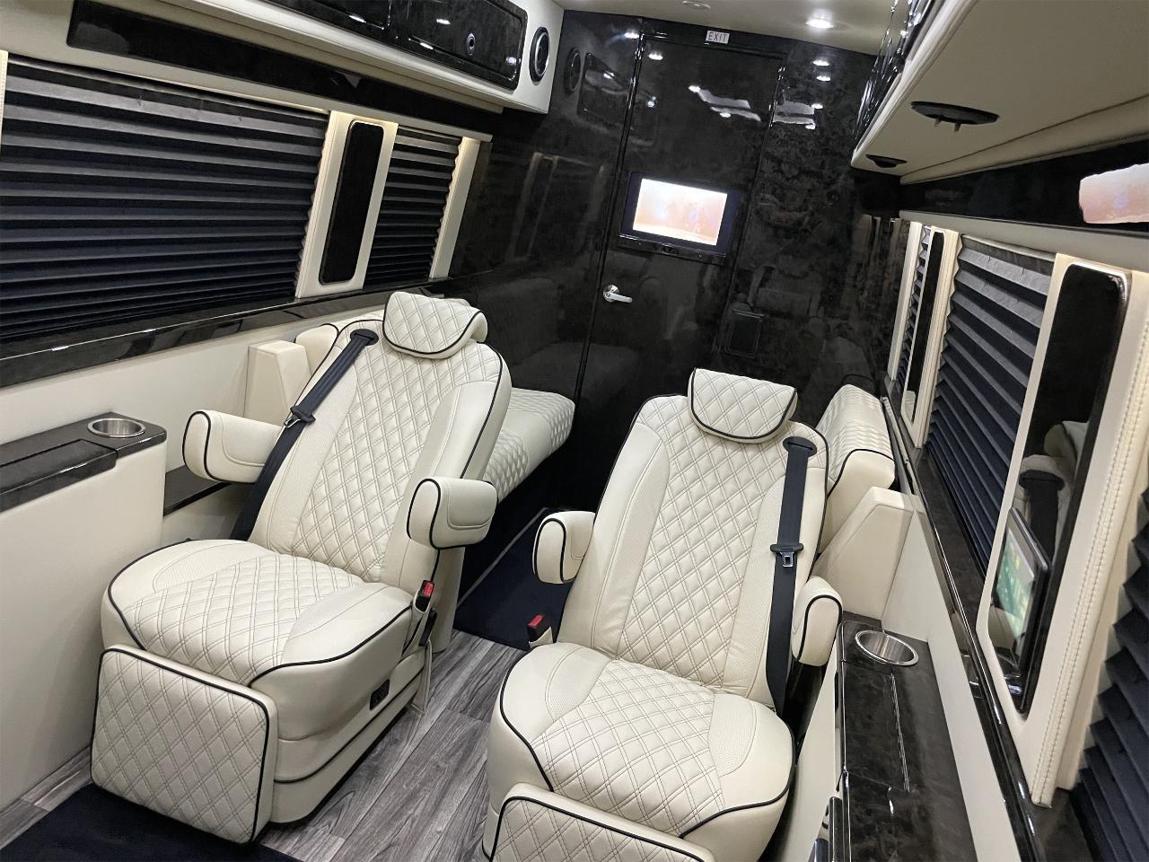 Mercedes-Benz Sprinter  2023