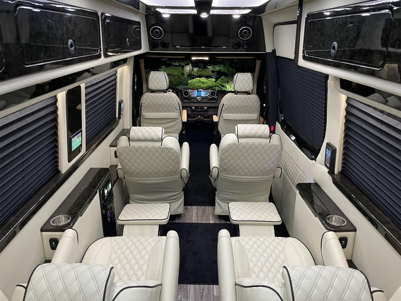Mercedes-Benz Sprinter  2023