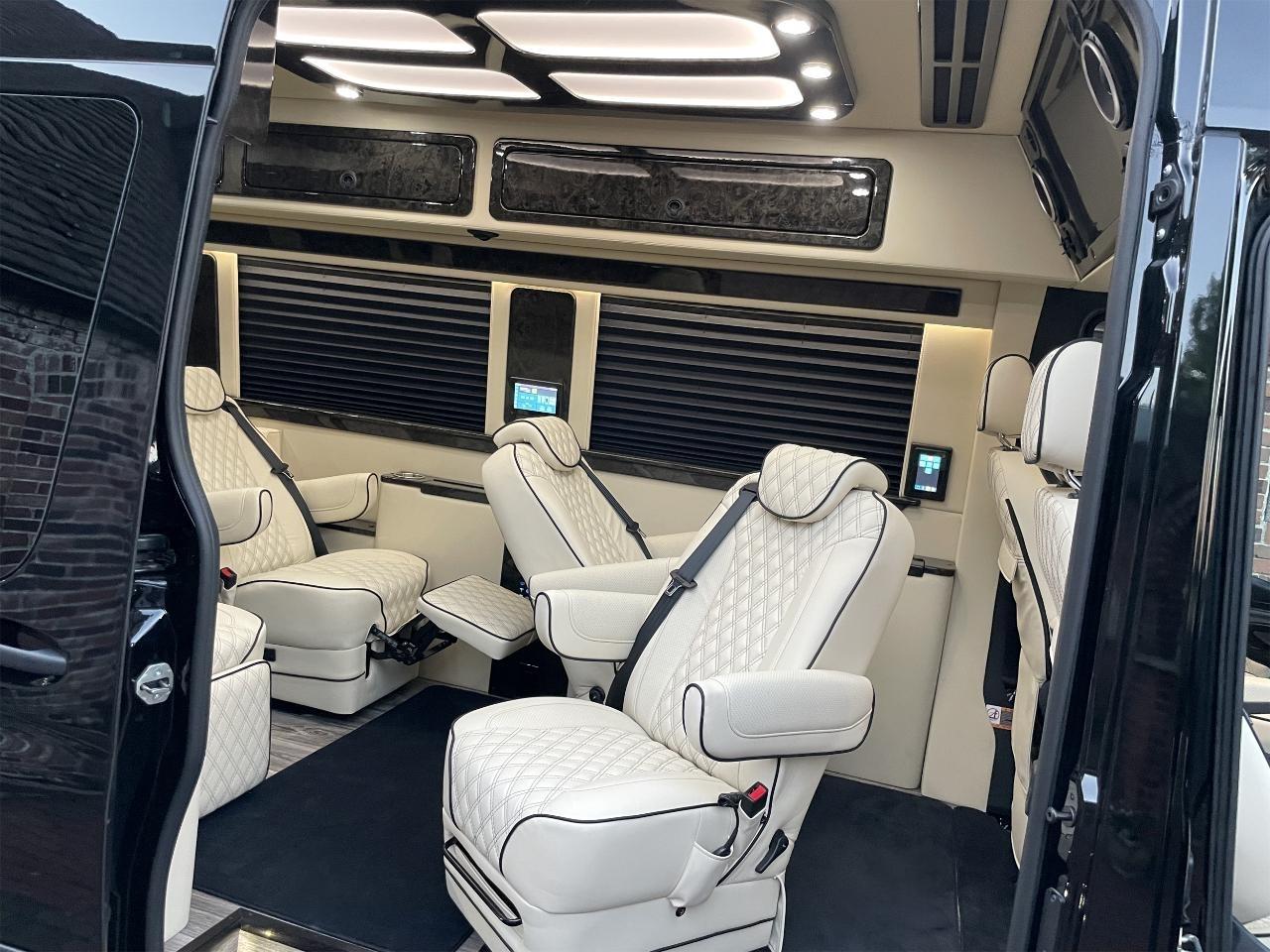 Mercedes-Benz Sprinter  2023
