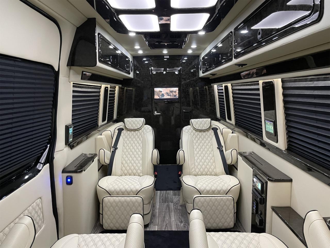 Mercedes-Benz Sprinter  2023