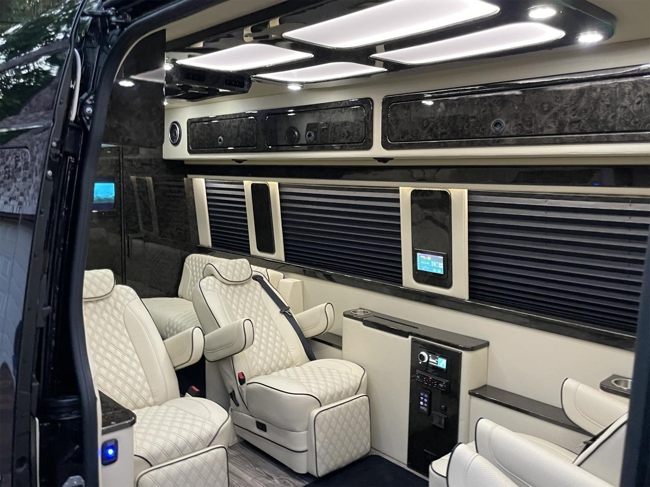 Mercedes-Benz Sprinter  2023