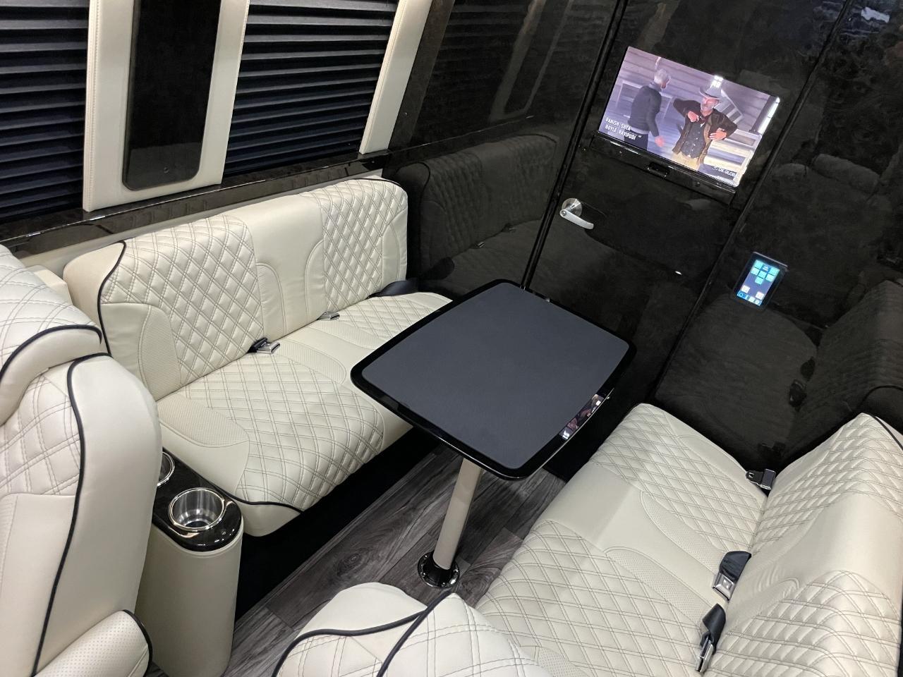 Mercedes-Benz Sprinter  2023