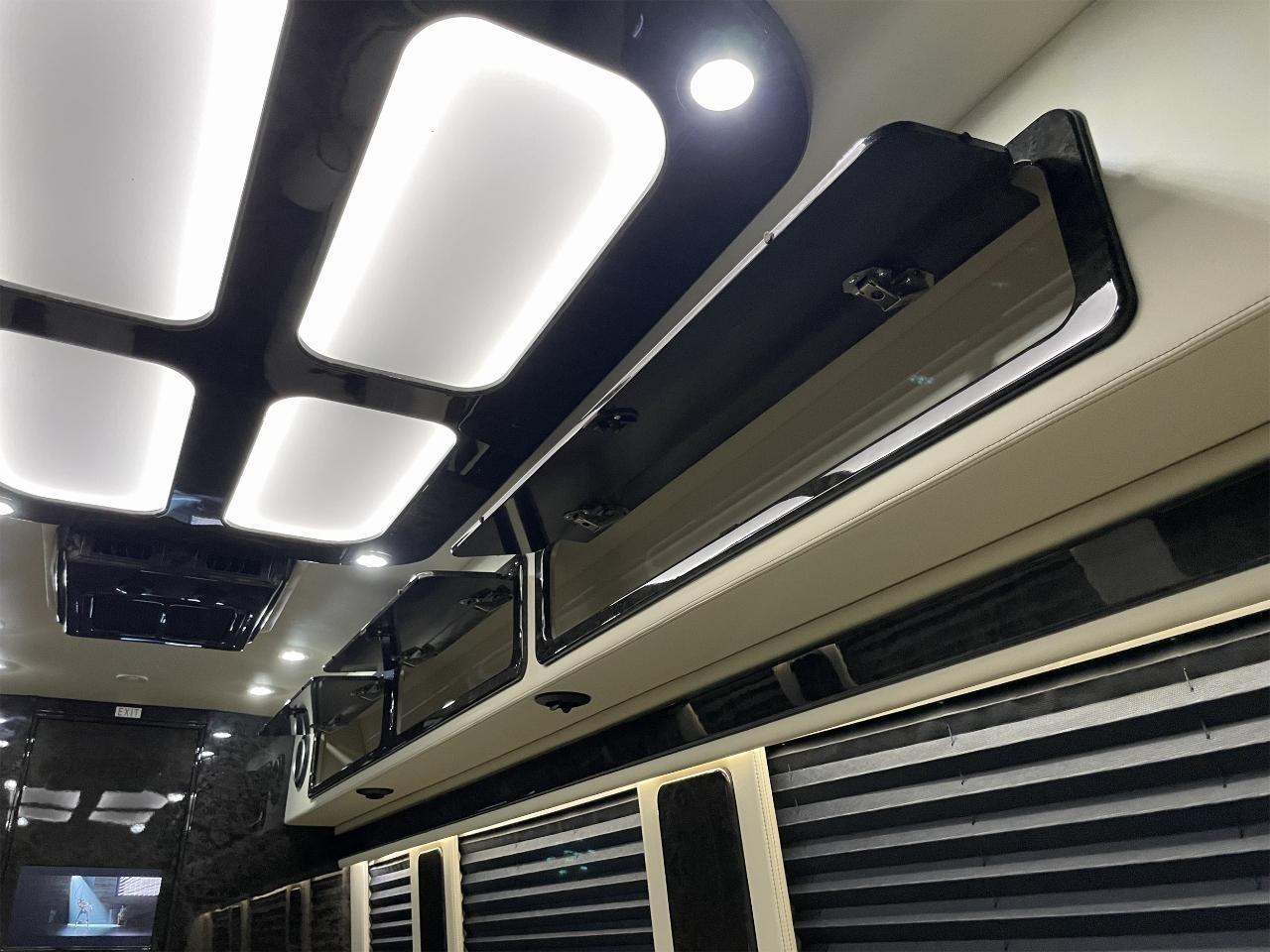 Mercedes-Benz Sprinter  2023