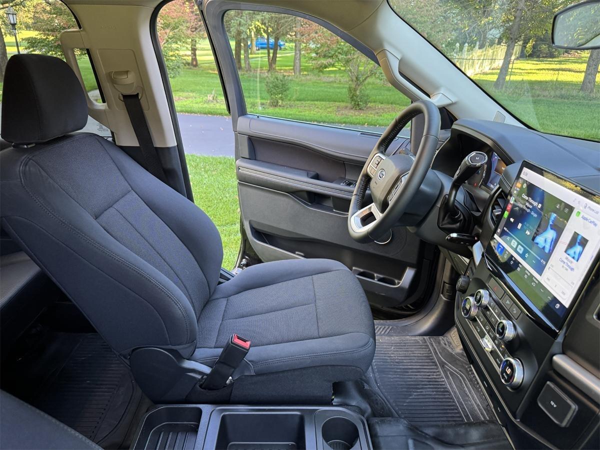 Ford Expedition EL XL 4WD 2023