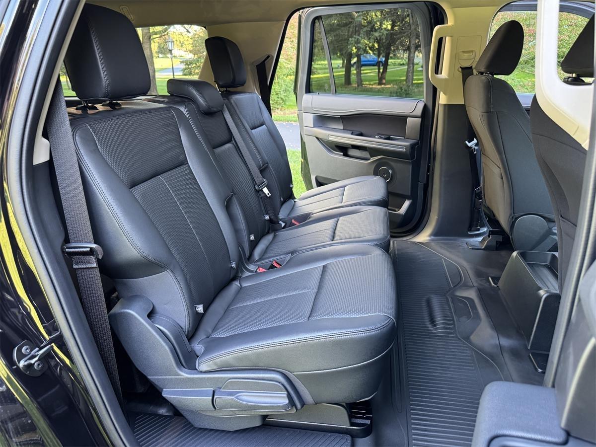 Ford Expedition EL XL 4WD 2023