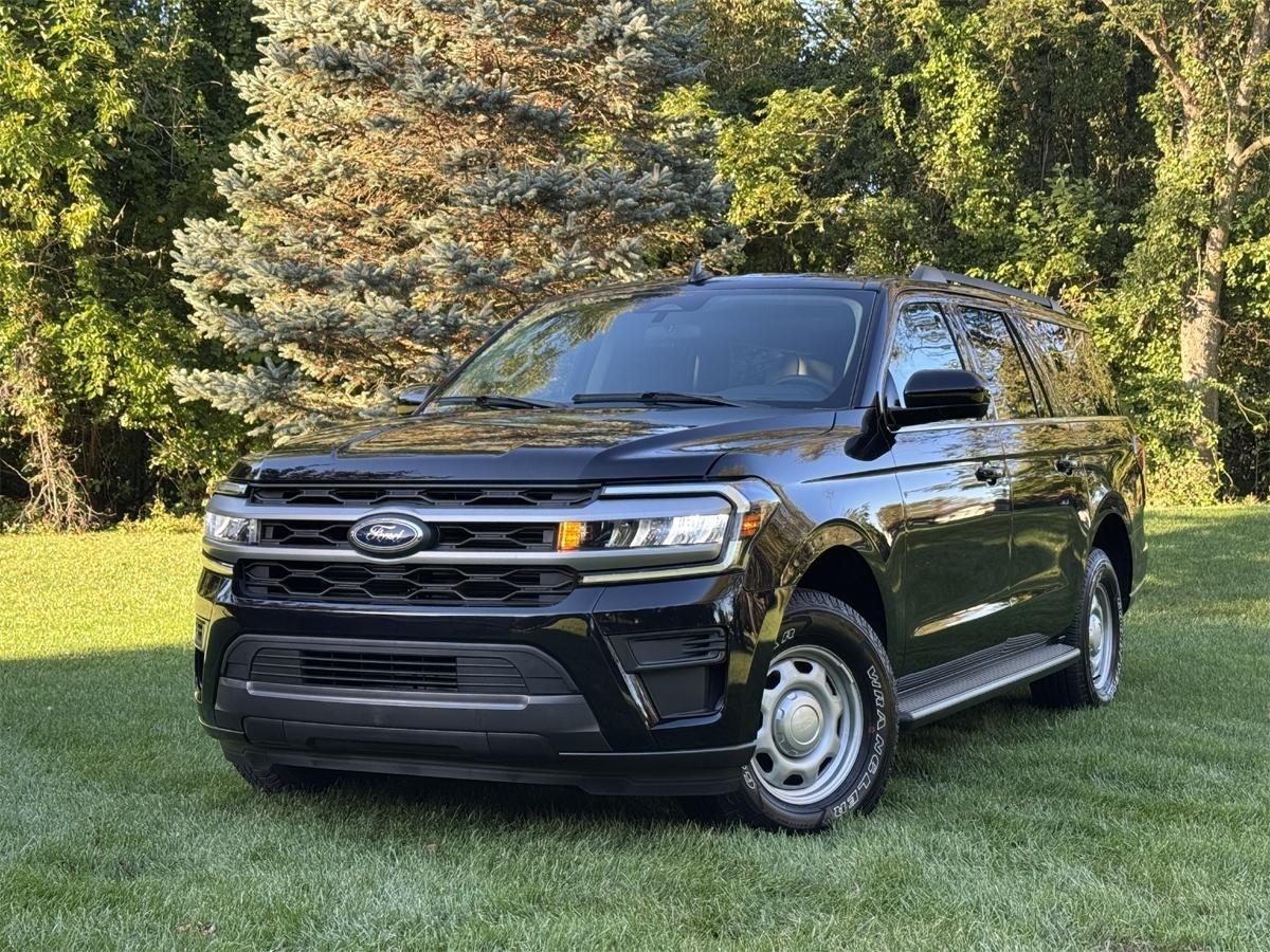 Ford Expedition EL XL 4WD 2023