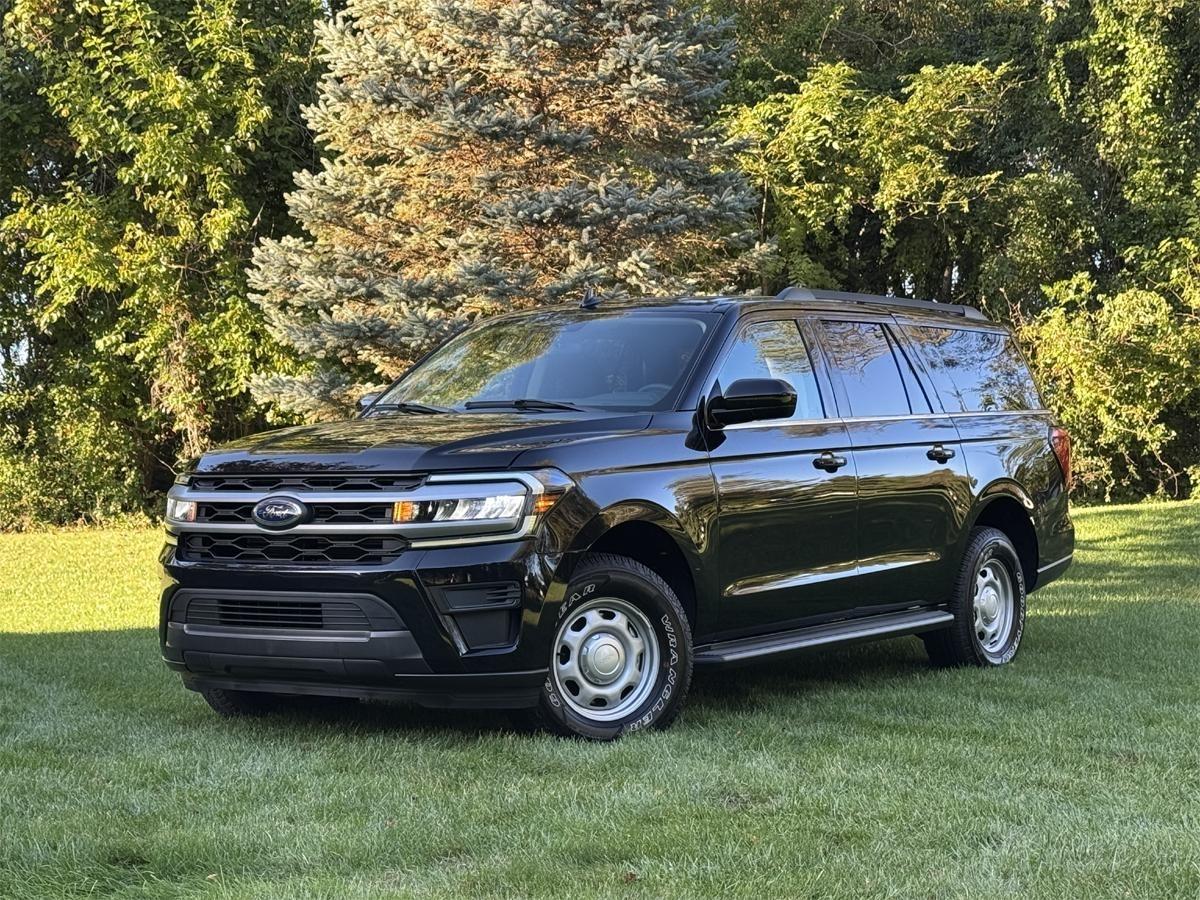 Ford Expedition EL XL 4WD 2023