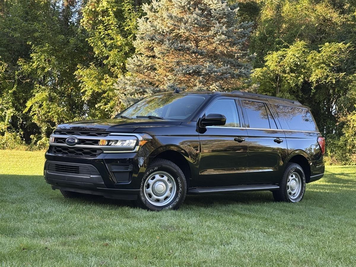 Ford Expedition EL XL 4WD 2023