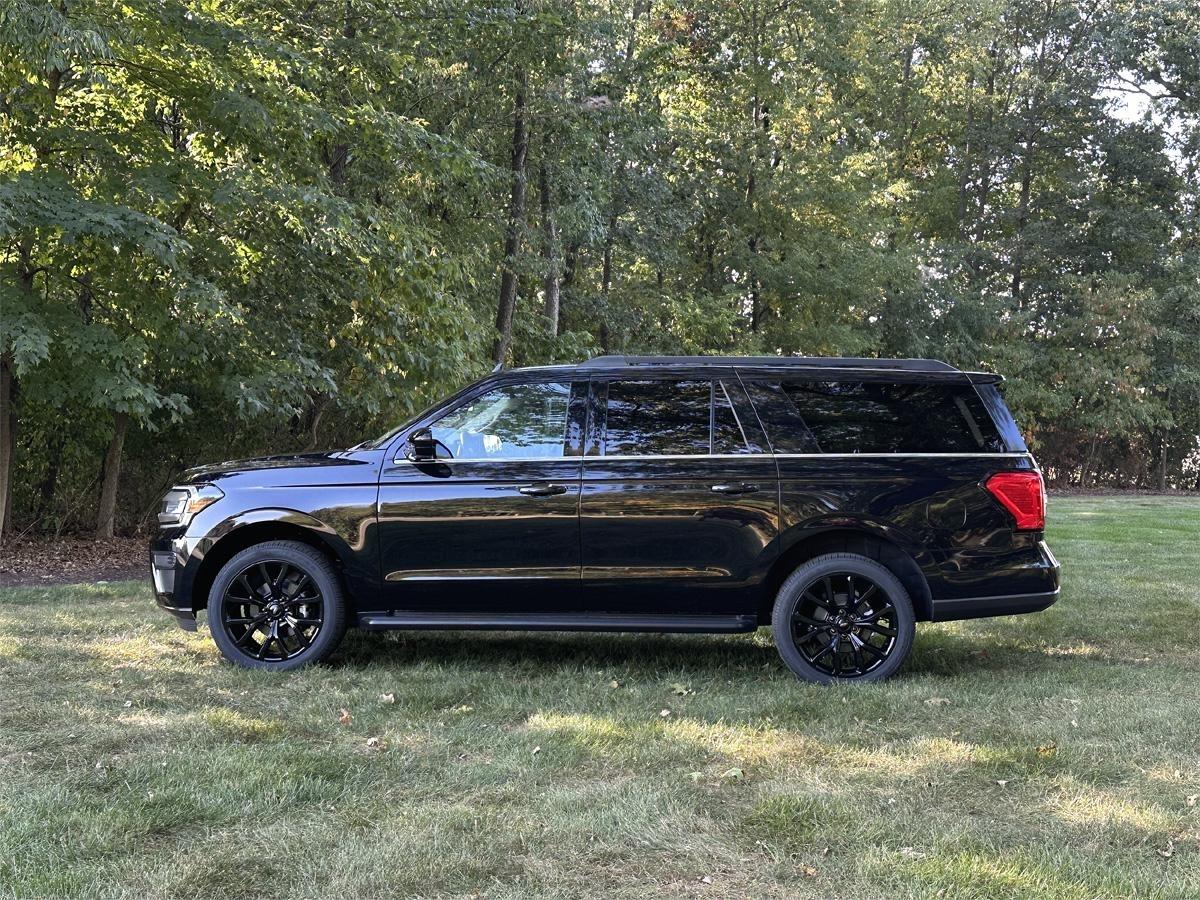Ford Expedition  2023
