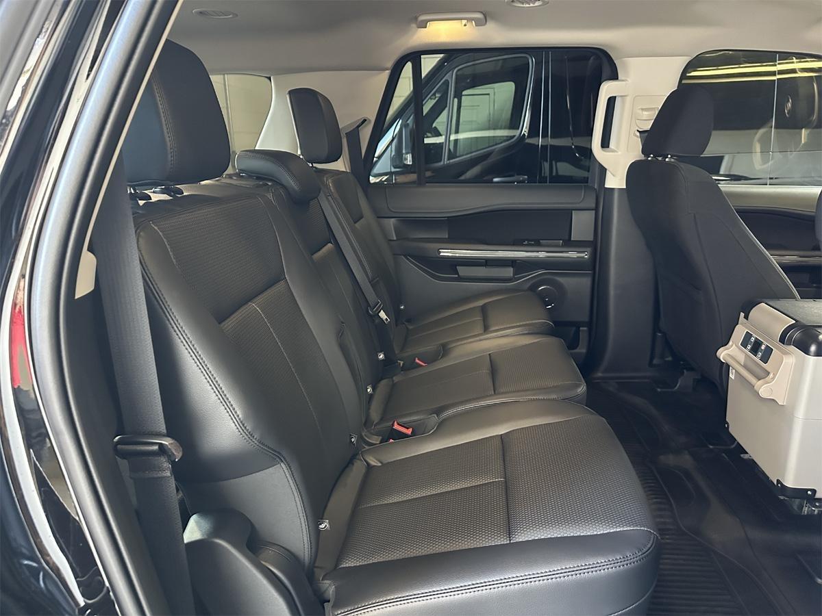 Ford Expedition  2023