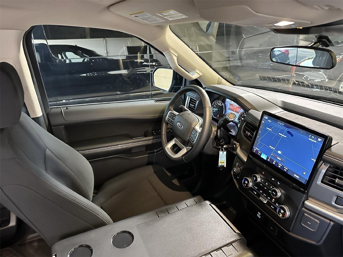 Ford Expedition  2023