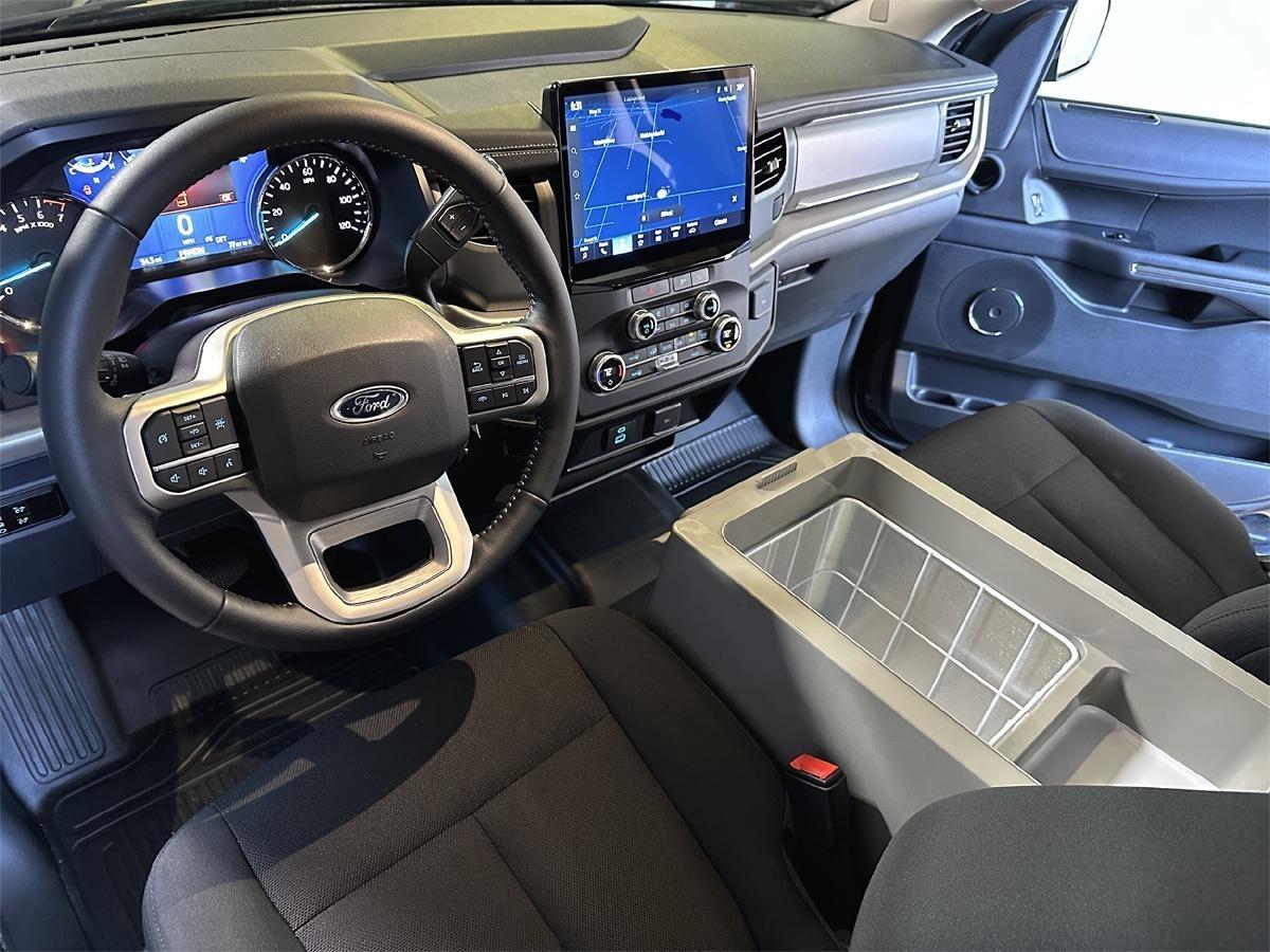 Ford Expedition  2023
