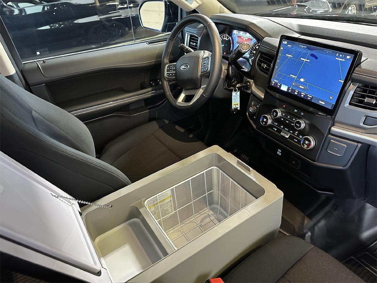 Ford Expedition  2023