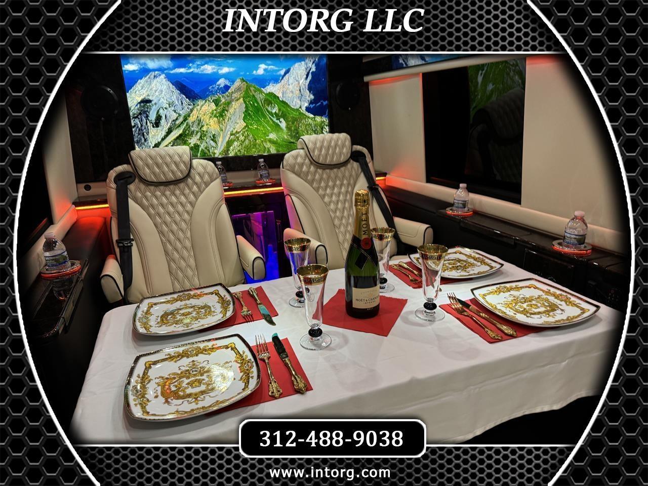 2024 Ford Transit 250 Van Med. Roof w/Sliding Pass. 148-in. WB