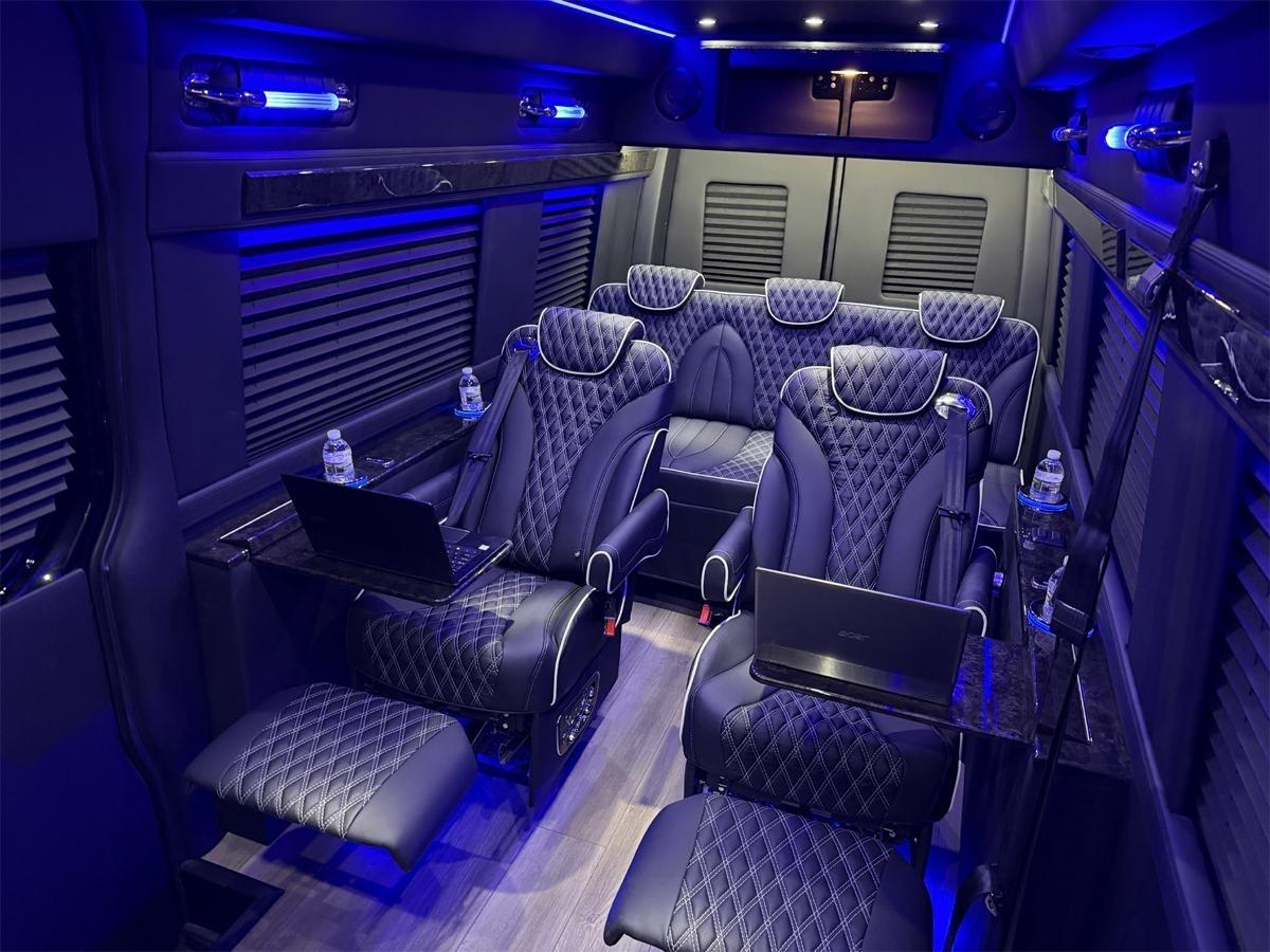 Mercedes-Benz Sprinter 2500 170-in. WB 2024